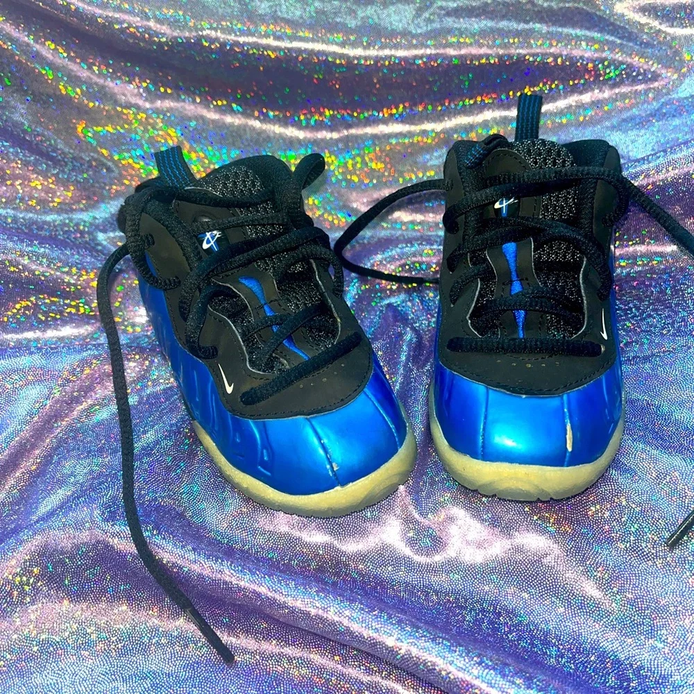 Toddler Nike posites